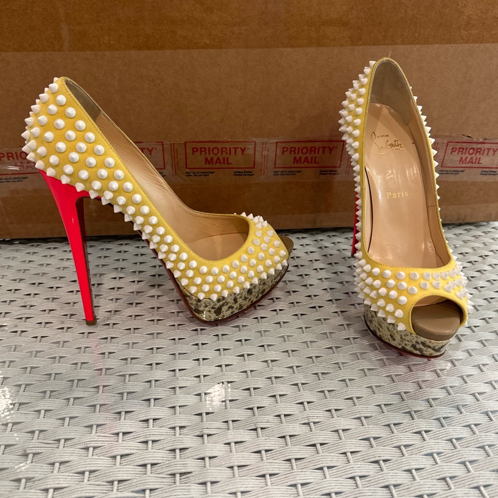 Christian Louboutin peep toe pump yellow suede white spike neon coral leopard 39